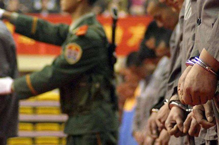 Қытайда $78 млн көлемінде пара алған шенеунік өлім жазасына кесілді