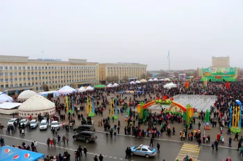 Қоғамдық орында балағаттап сөйлегендерге жаза күшейеді