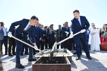 Бірлік мерекесінде  «Достық үйінің» жаңа ғимаратының іргетасы қаланды