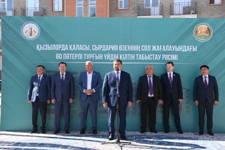 Сол жағалауда 60 пәтерлік тұрғын үйдің кілті табысталды