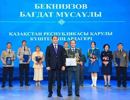 «Айбыны асқақ, айбары мықты азат ел» атты салтанатты шара өтті