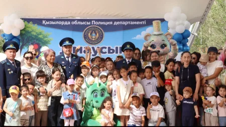 Баланың күлкісі – әлемнің шаттығы